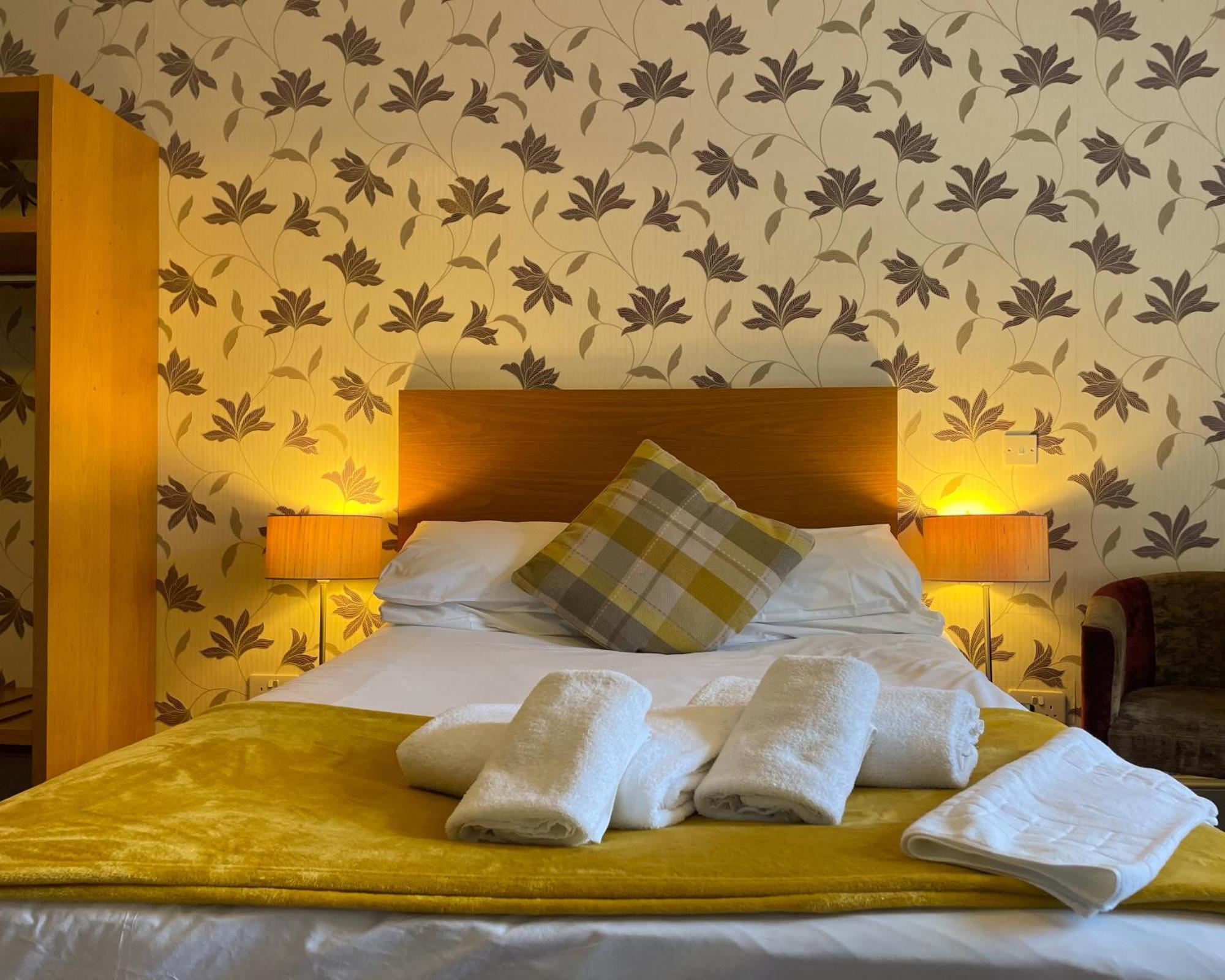 The Speyside Hotel And Restaurant Grantown-on-Spey Zewnętrze zdjęcie