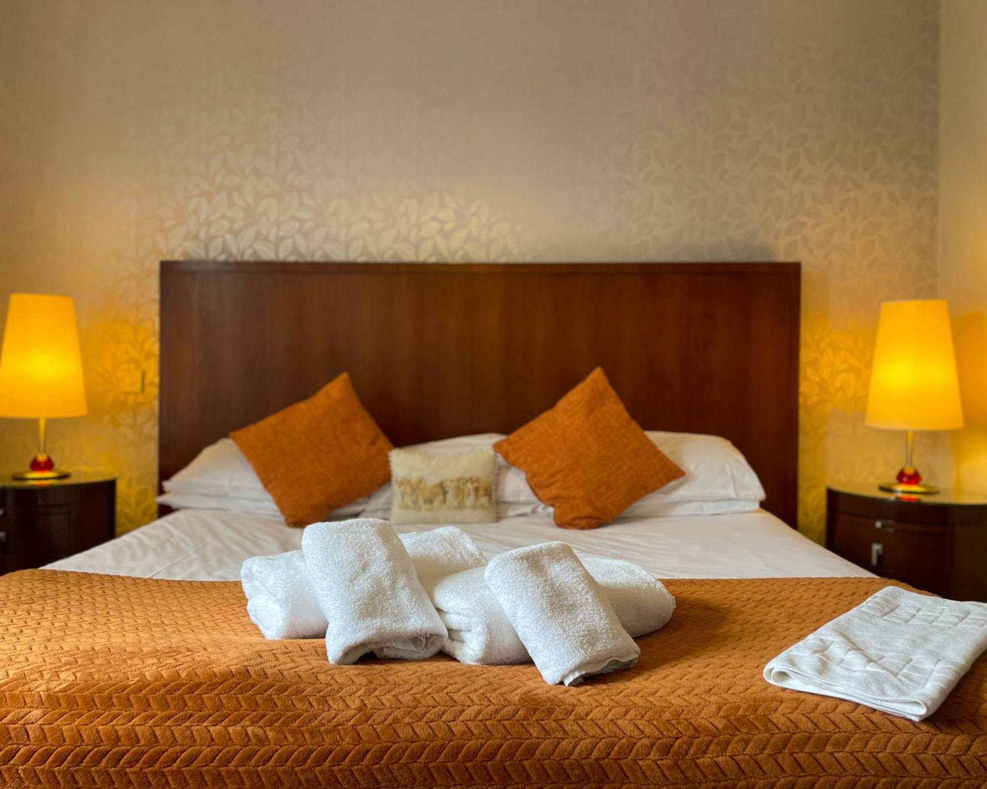 The Speyside Hotel And Restaurant Grantown-on-Spey Zewnętrze zdjęcie